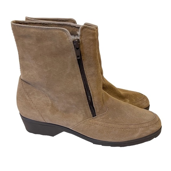 Hush Puppies Shoes - Women’s HUSH PUPPIES Beige Suede Fur Lined Boots